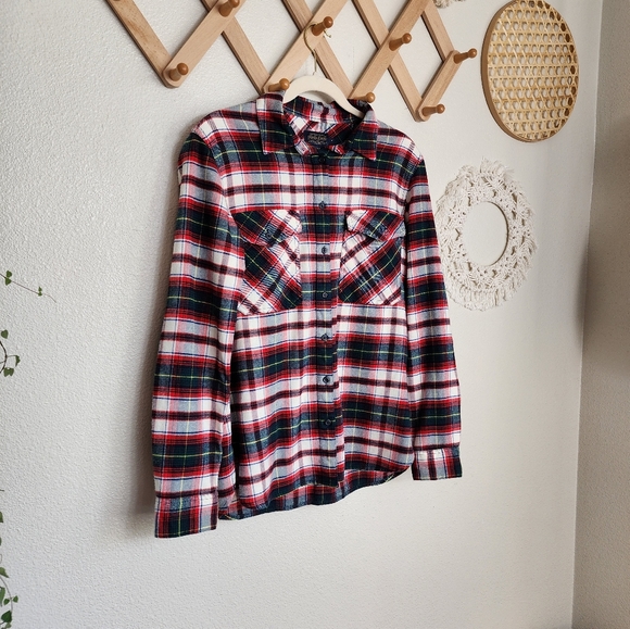 Pendleton Plaid Flannel Shirt In Red And Green Women's Small EUC - Picture 2 of 7